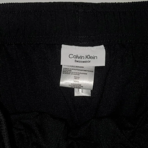 Swimwear Calvin Klein, chlorine resistant, upf 40 + protection, new, size XS. - Picture 5 of 13